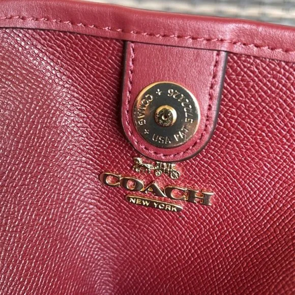 Coach City Tote In Signature Canvas With Heart Petal Print Brown Multi - Picture 12 of 16